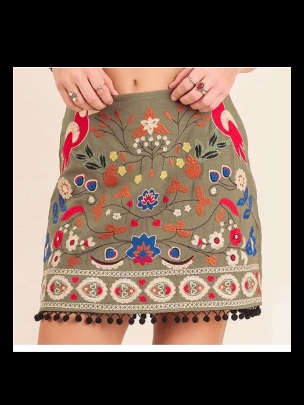Umgee Women’s Size Small Embroidered Folk Art Pom Pom Mini Skirt Olive